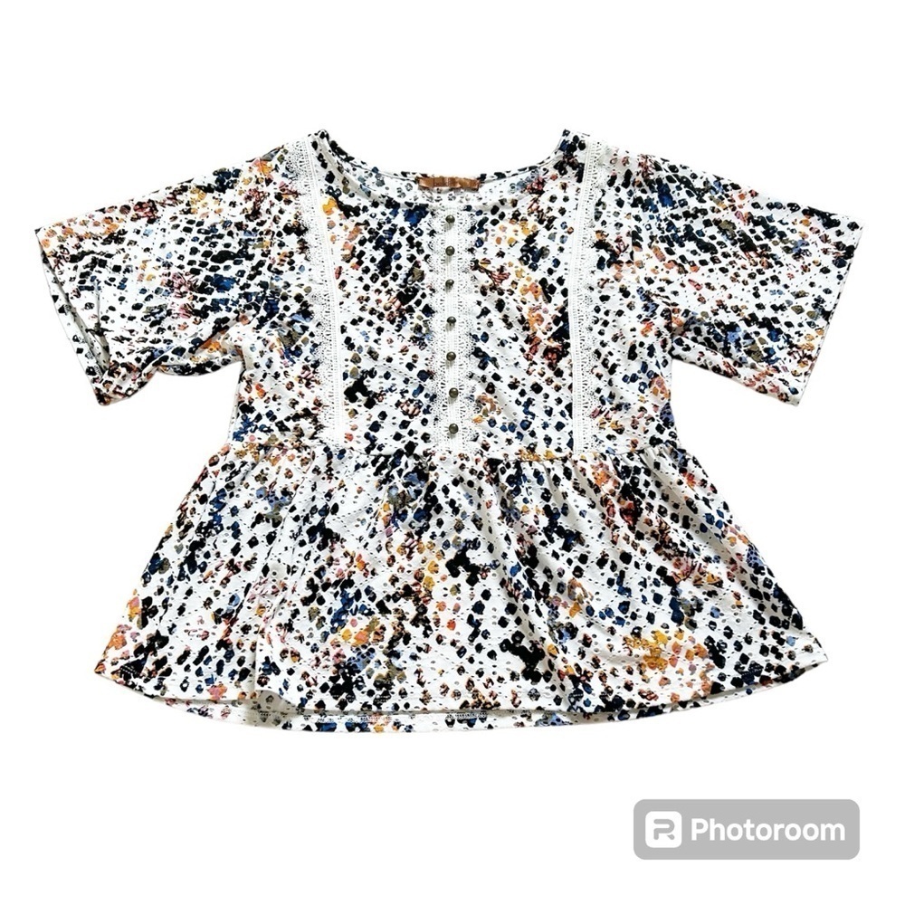 Bellini Medium Top Faux Button Up Lace detail Stretch Bundle and Save